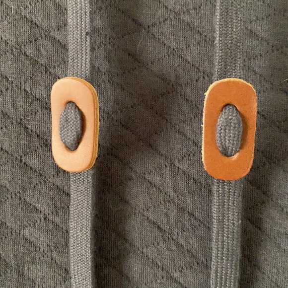 Columbia Hoodie - Picture 3 of 6